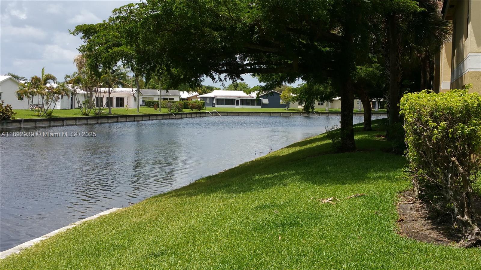SOUTH PALM PLACE CONDO - Residential Lease