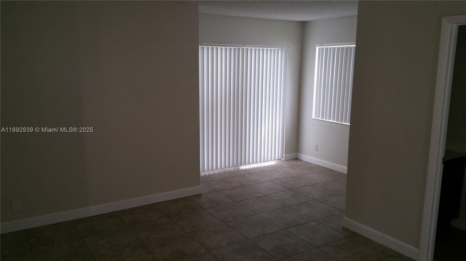 SOUTH PALM PLACE CONDO - Residential Lease