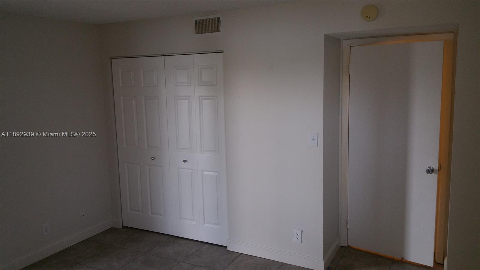 SOUTH PALM PLACE CONDO - Residential Lease