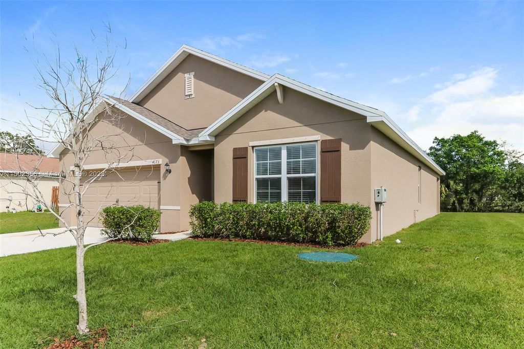 Photo of 4173 SW Endicott St, Port Saint Lucie, FL 34953 (MLS # A11502356)