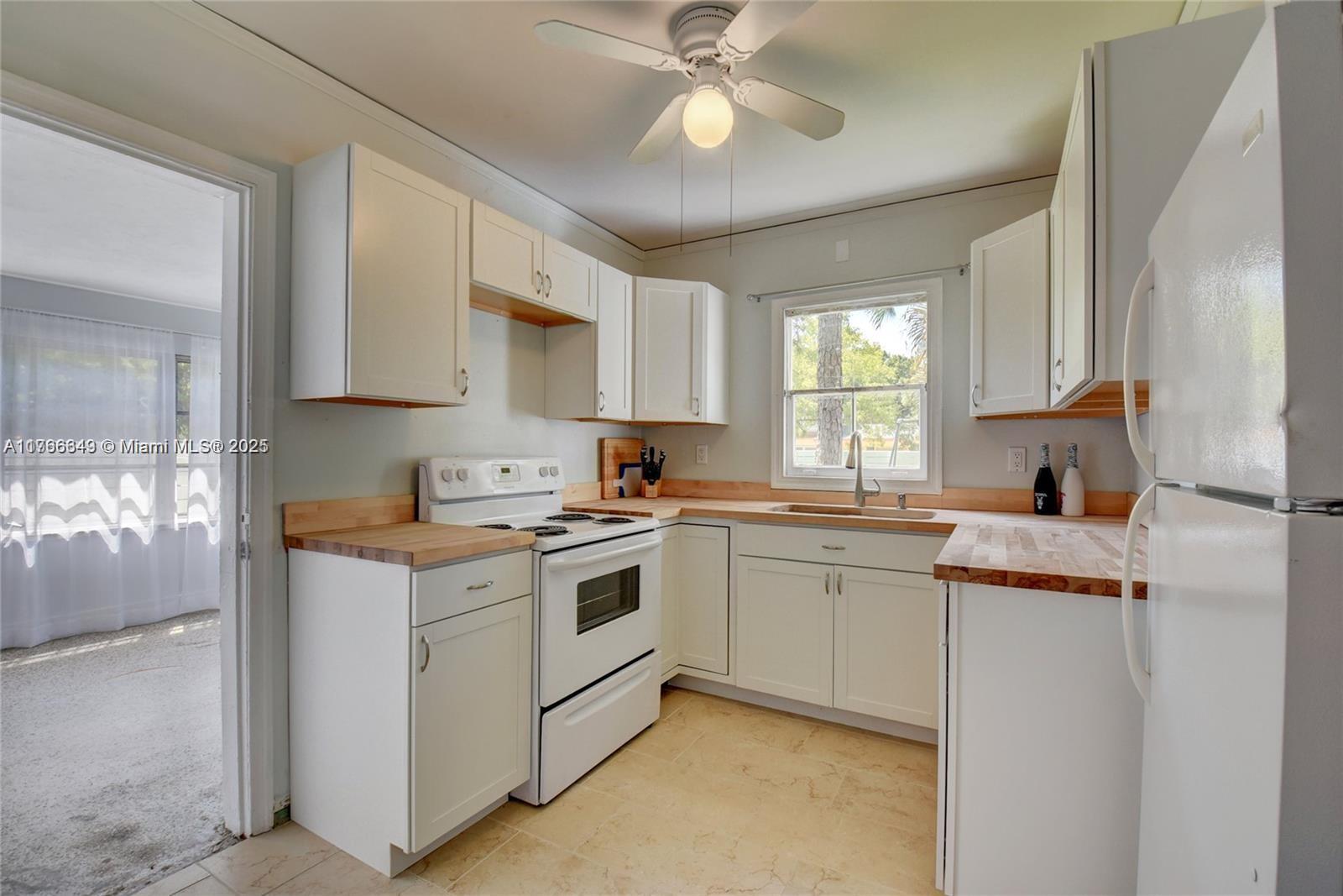 LAS OLAS PARK CORR PLAT - Residential