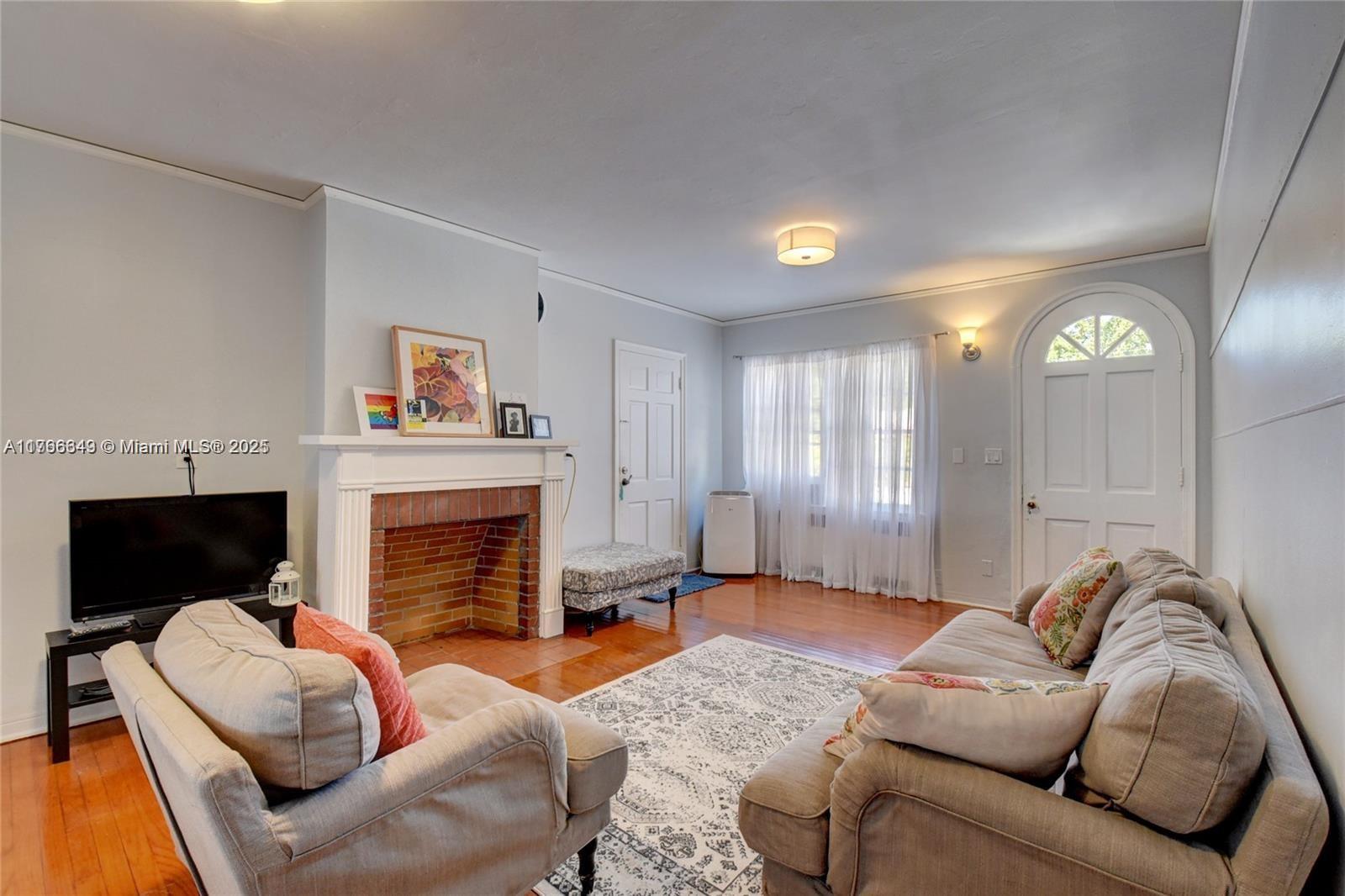 LAS OLAS PARK CORR PLAT - Residential