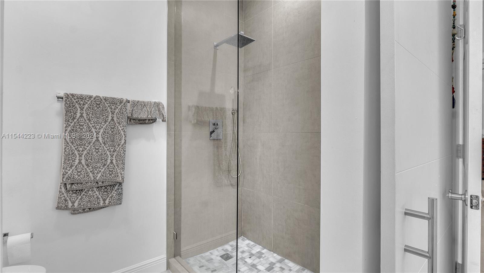 SILVERCREST LAKE ESTATES - Residential