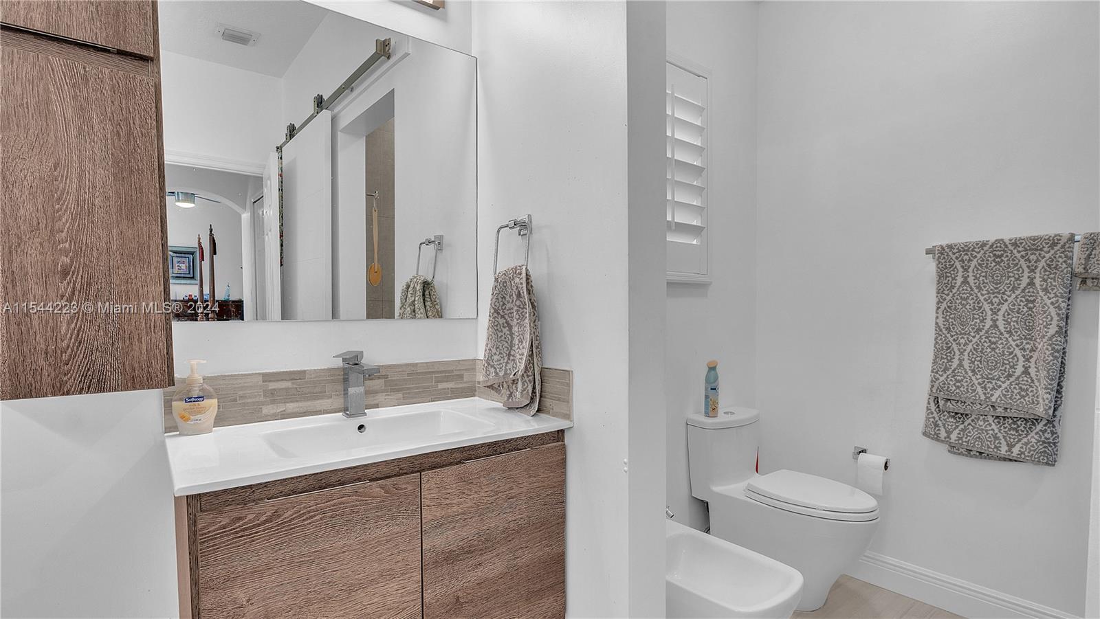 SILVERCREST LAKE ESTATES - Residential