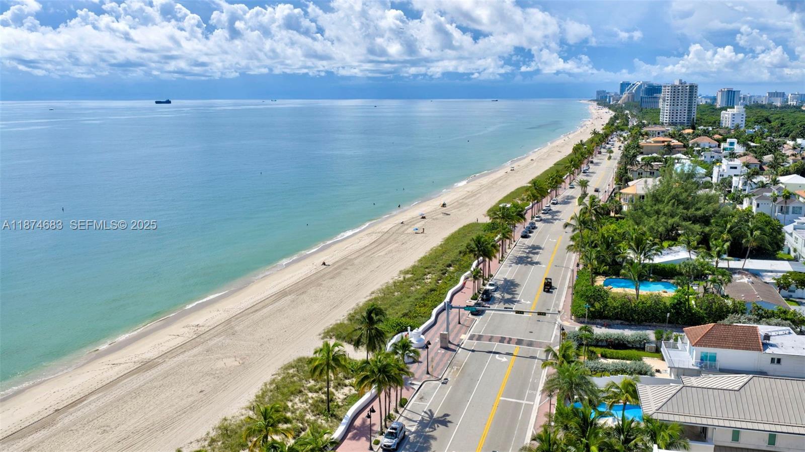 LAS OLAS BY THE SEA EXT - Residential