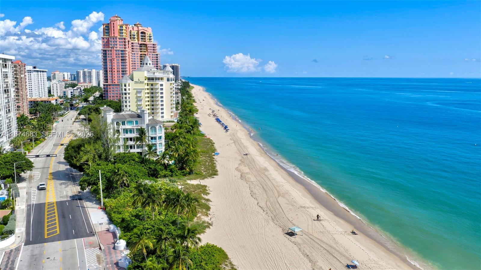 LAS OLAS BY THE SEA EXT - Residential