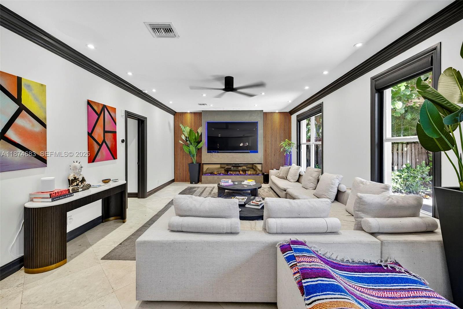 LAS OLAS BY THE SEA EXT - Residential