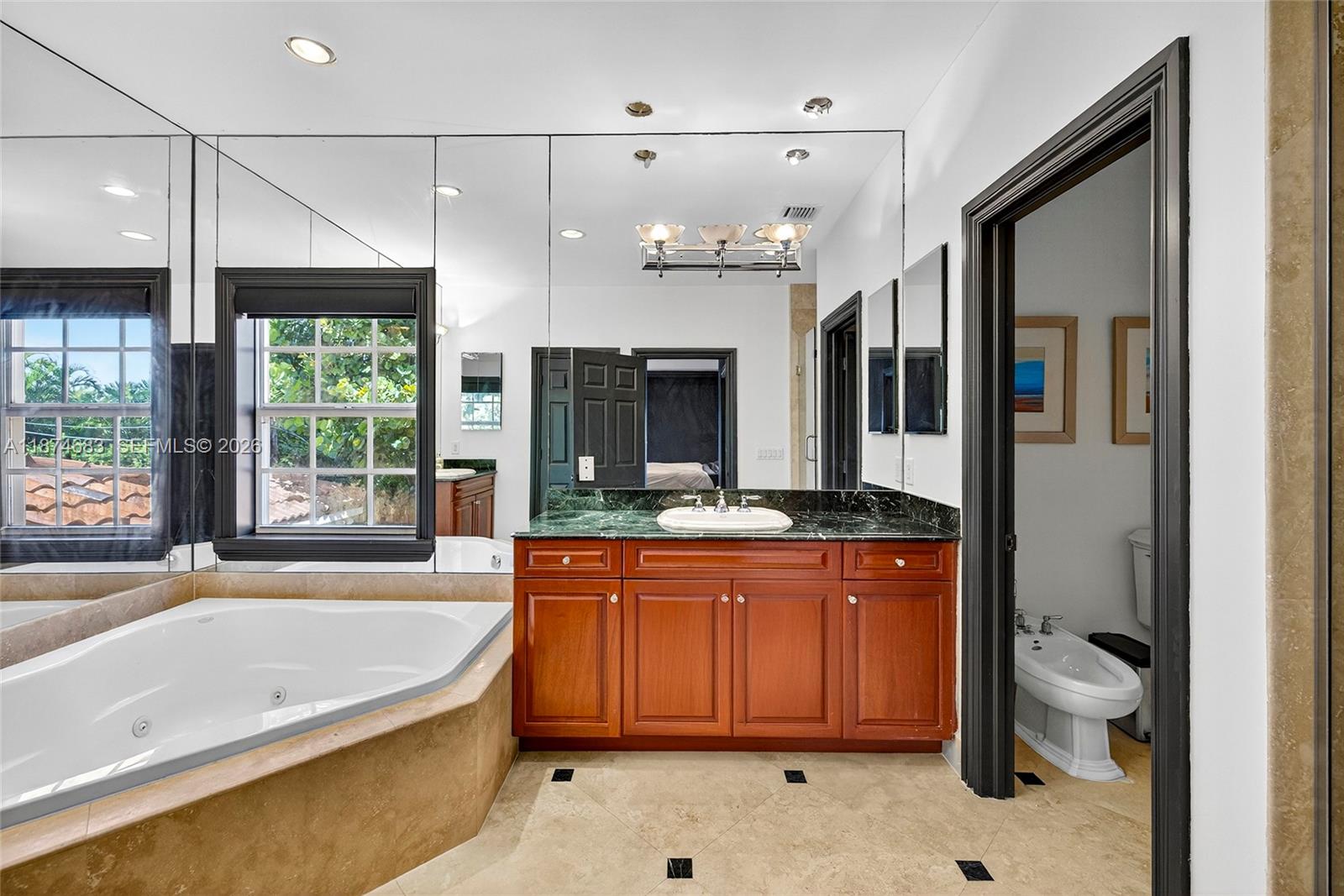 LAS OLAS BY THE SEA EXT - Residential