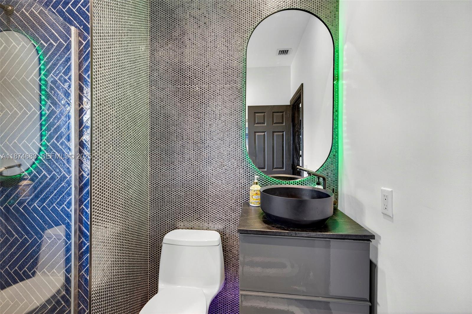 LAS OLAS BY THE SEA EXT - Residential