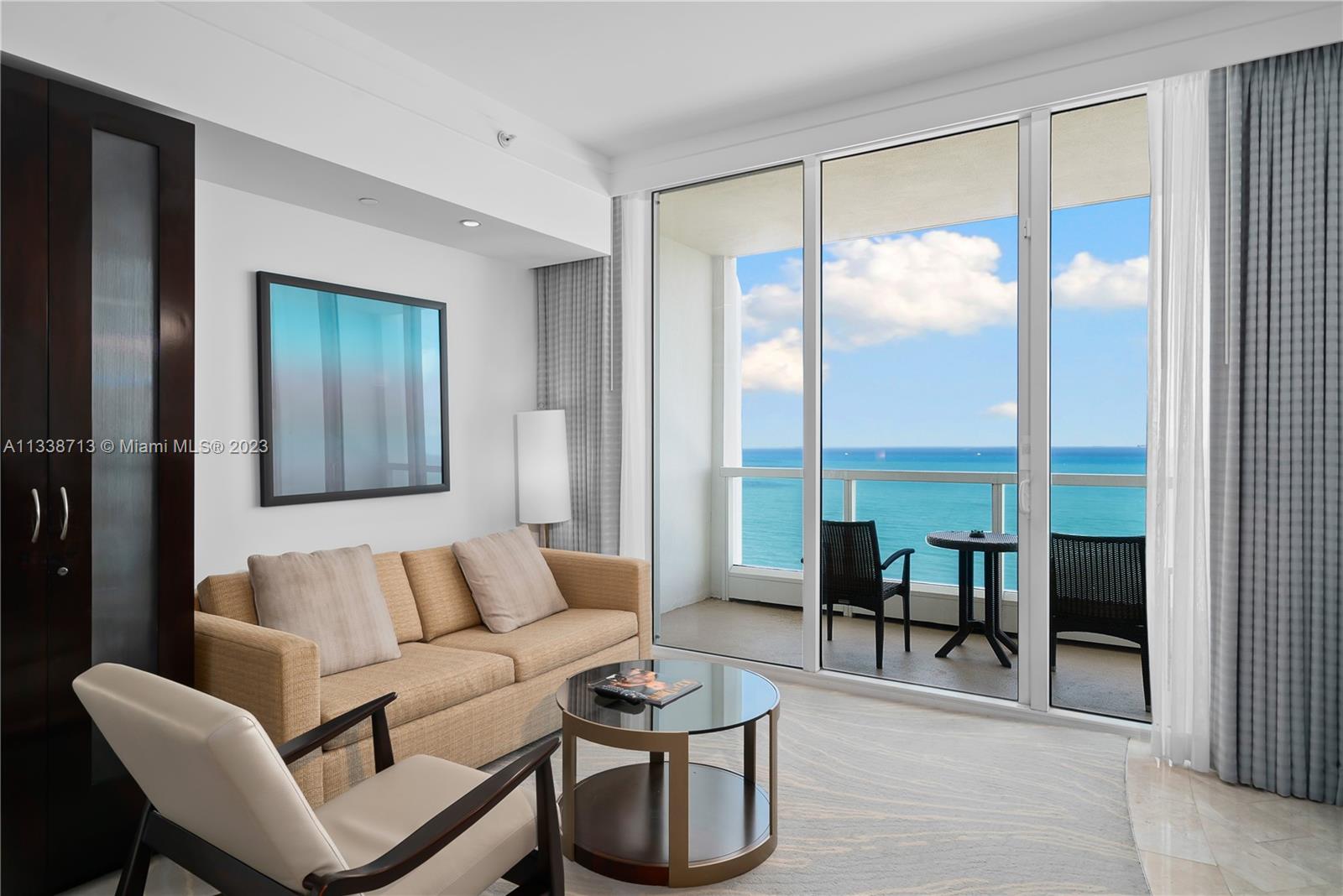 FONTAINEBLEAU III OCEAN C - Residential