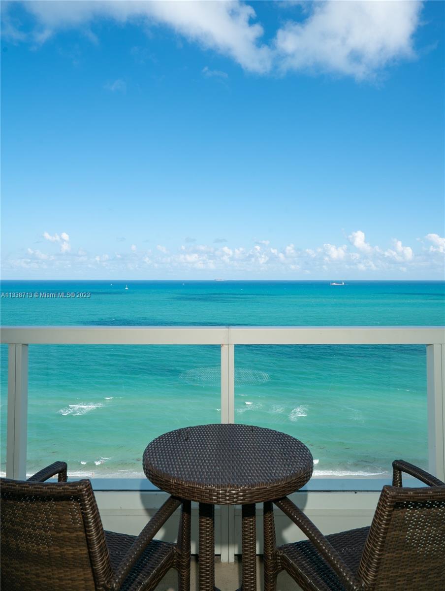 FONTAINEBLEAU III OCEAN C - Residential