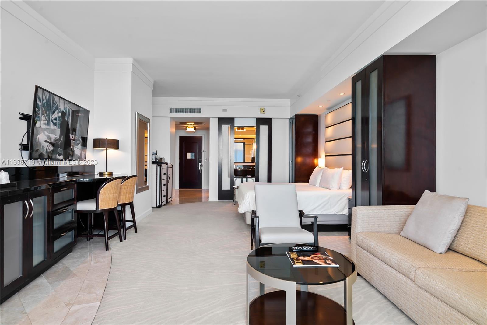 FONTAINEBLEAU III OCEAN C - Residential