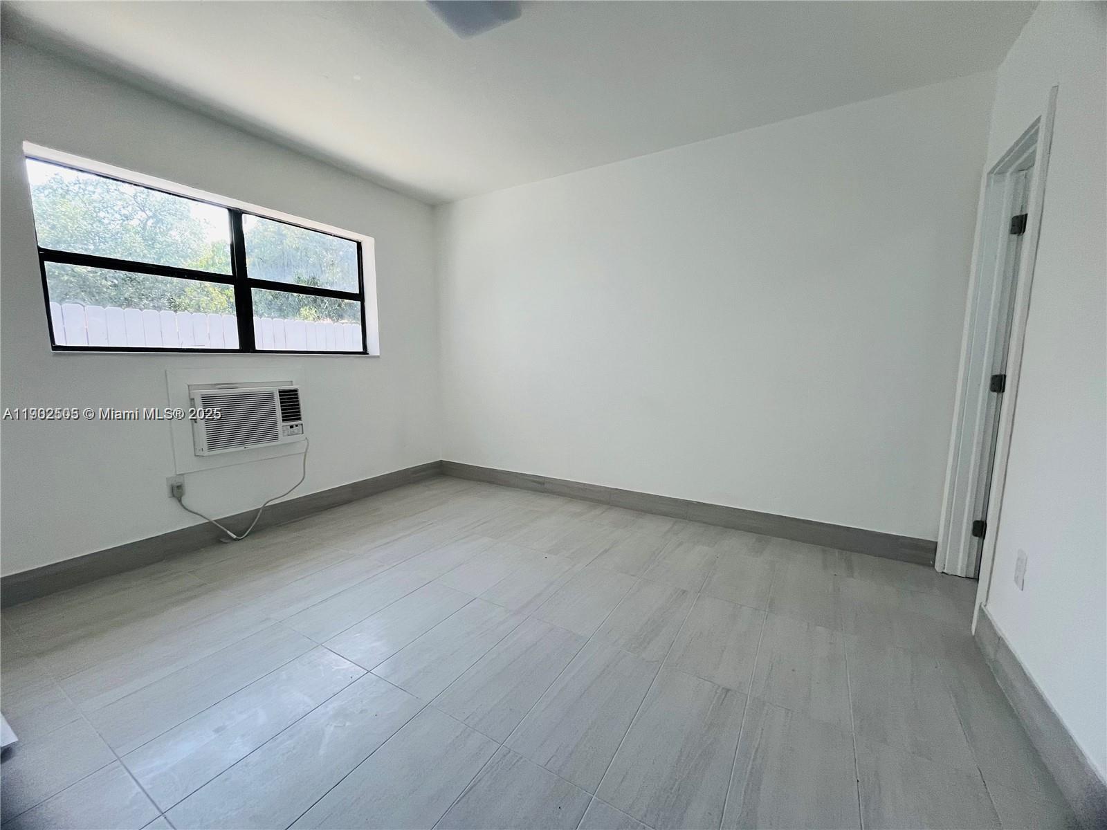 ALBERTA BISCAYNE 2ND REV - Residential Lease