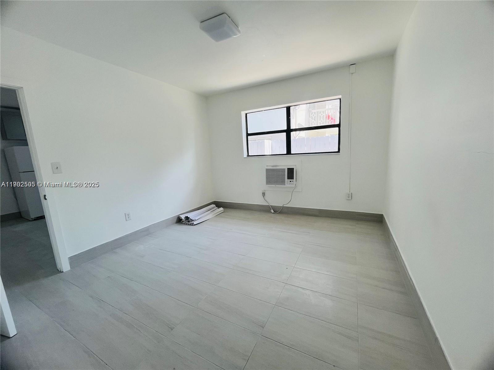 ALBERTA BISCAYNE 2ND REV - Residential Lease