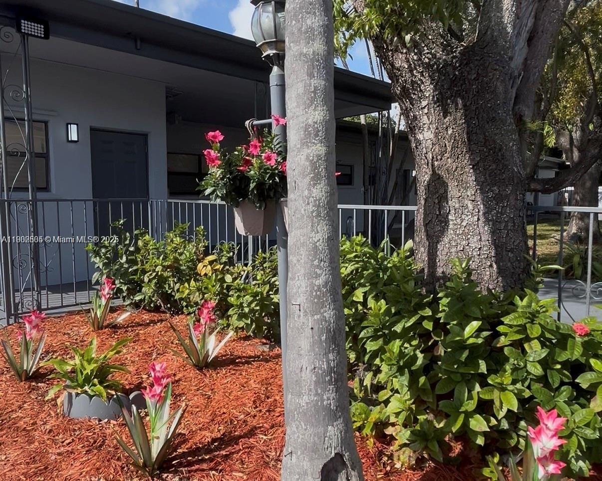 ALBERTA BISCAYNE 2ND REV - Residential Lease