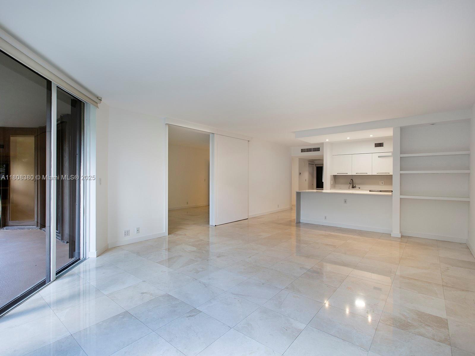 121 Crandon Blvd 252