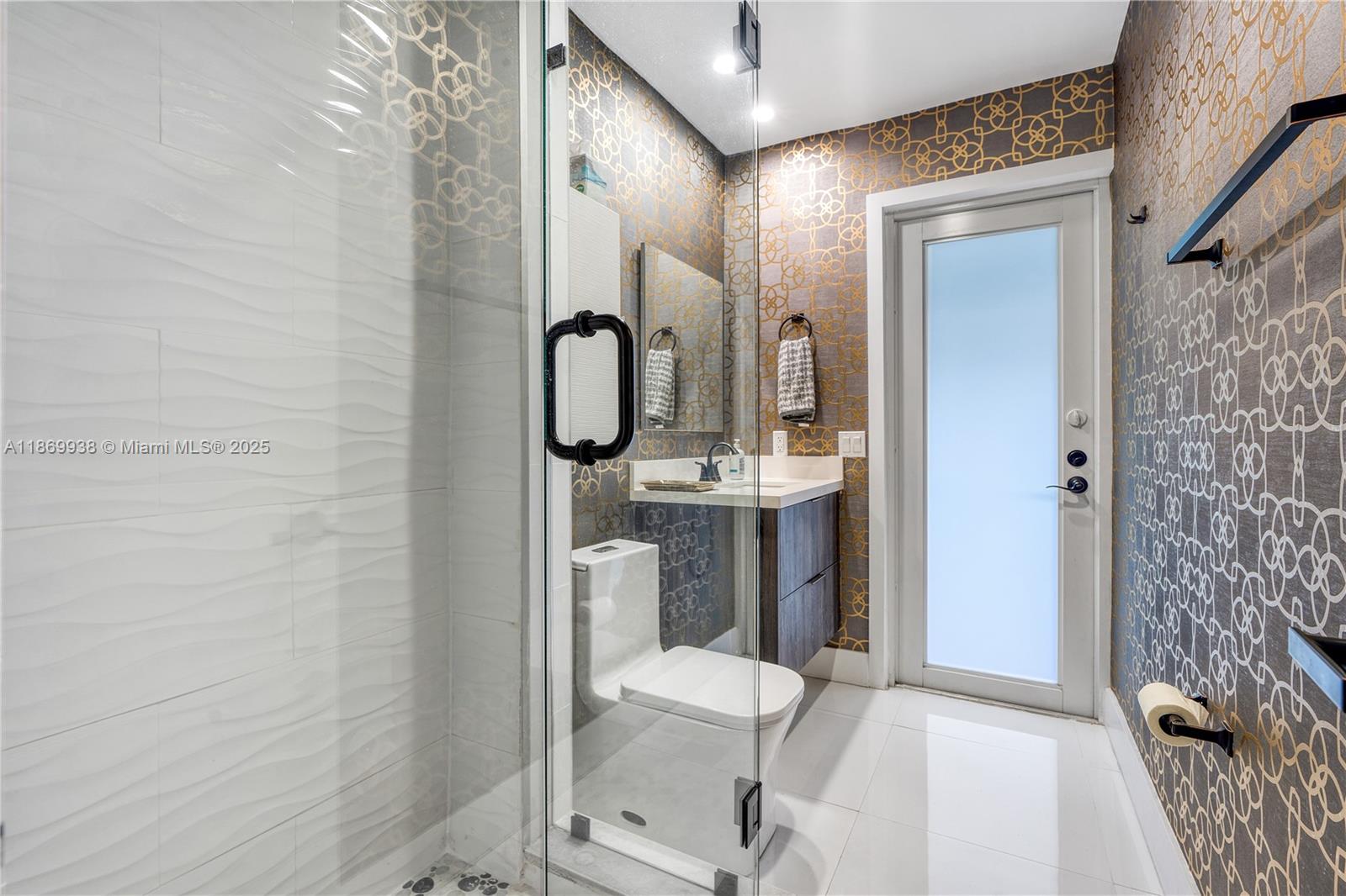 IMPERIAL POINT 3RD SEC - Residential