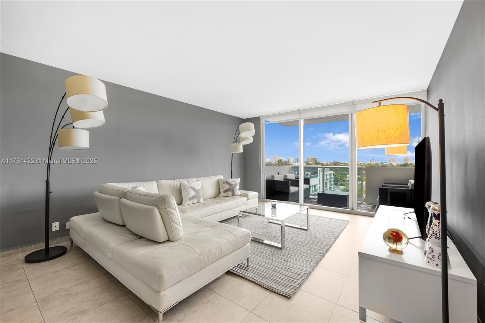Property for Sale at 1200 West Ave 808, Miami Beach, Miami-Dade County, Florida - Bedrooms: 1 
Bathrooms: 1  - $430,000