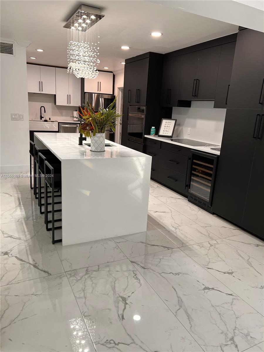 HILLSBORO SHORES SEC - Residential