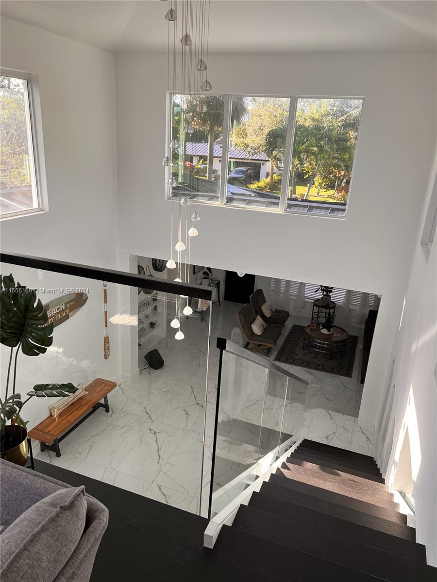 HILLSBORO SHORES SEC - Residential