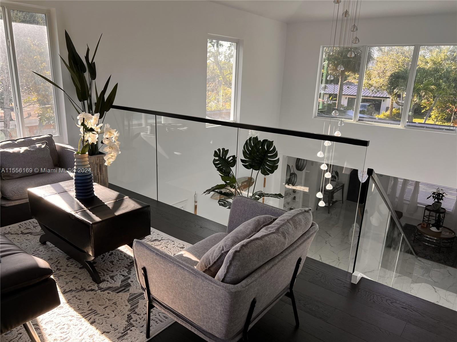 HILLSBORO SHORES SEC - Residential