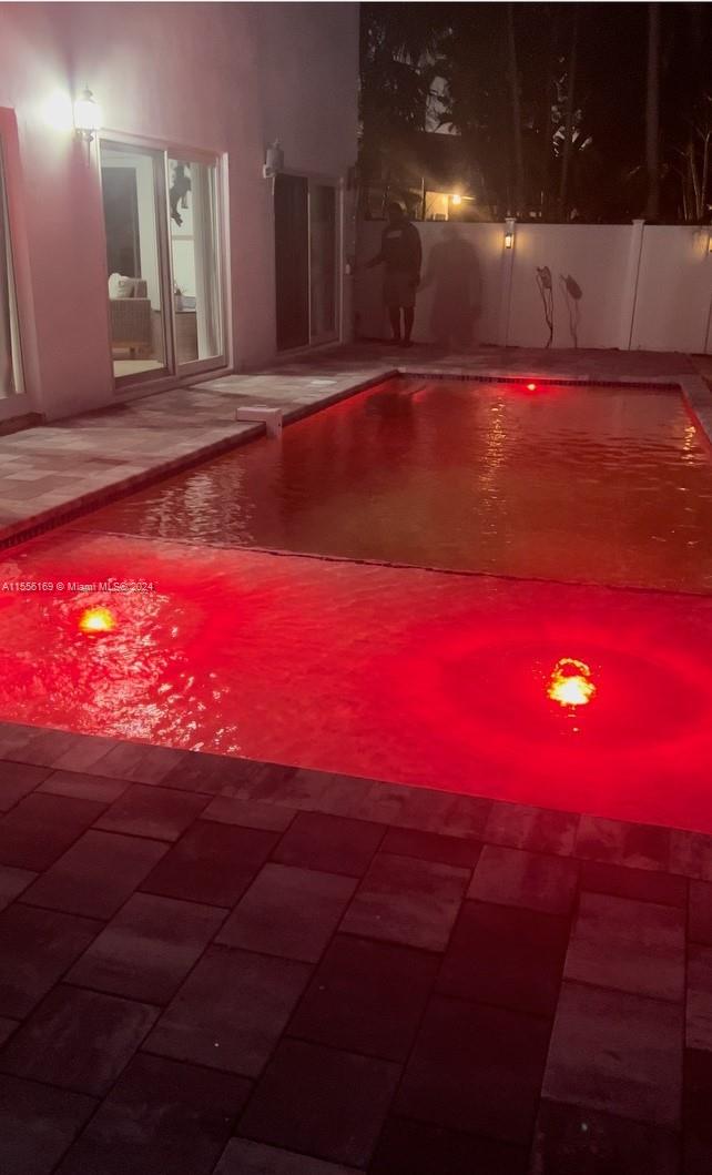 HILLSBORO SHORES SEC - Residential