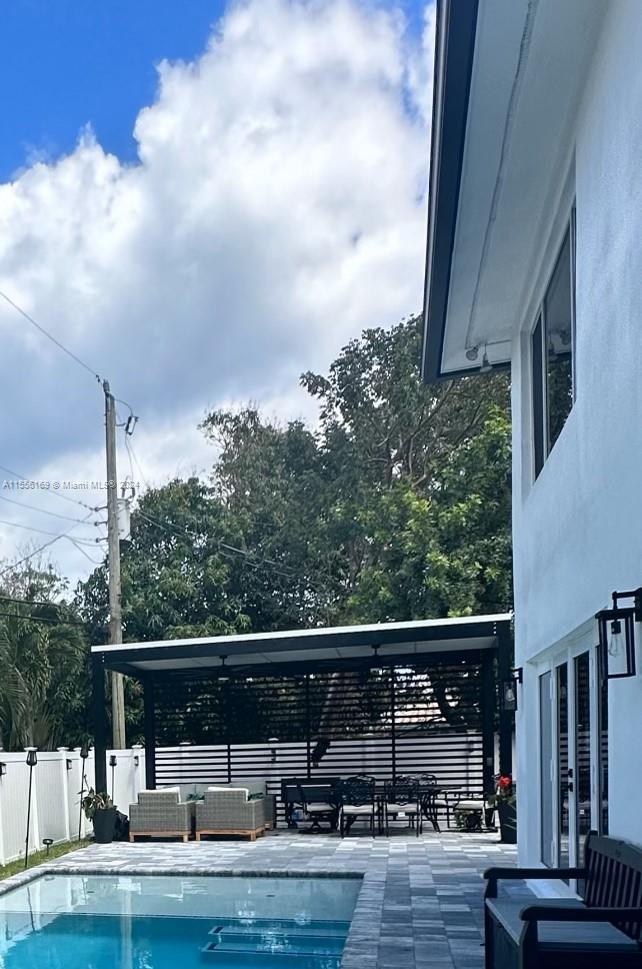 HILLSBORO SHORES SEC - Residential