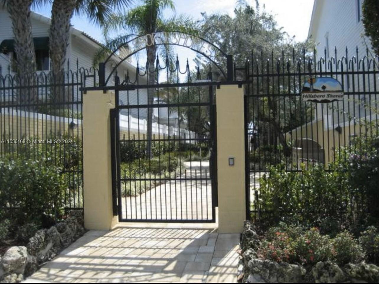 HILLSBORO SHORES SEC - Residential