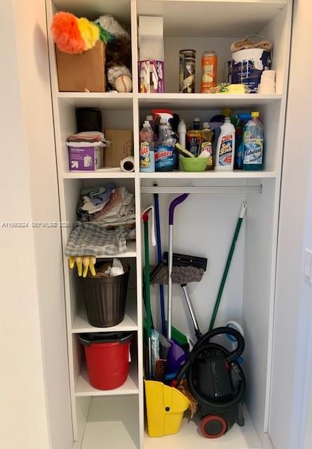 MARINA PALMS RESIDENCES - Residential