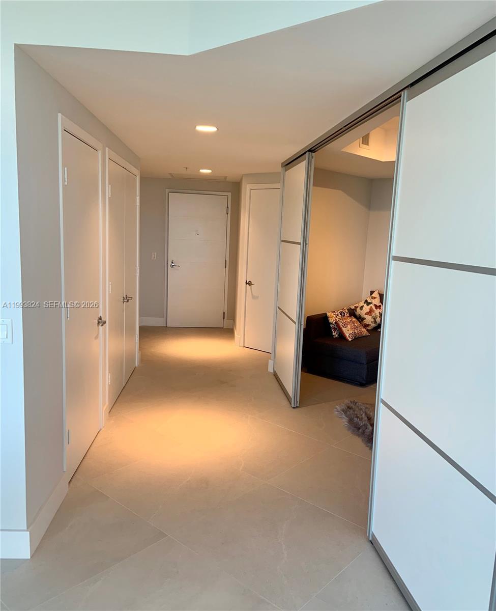 MARINA PALMS RESIDENCES - Residential