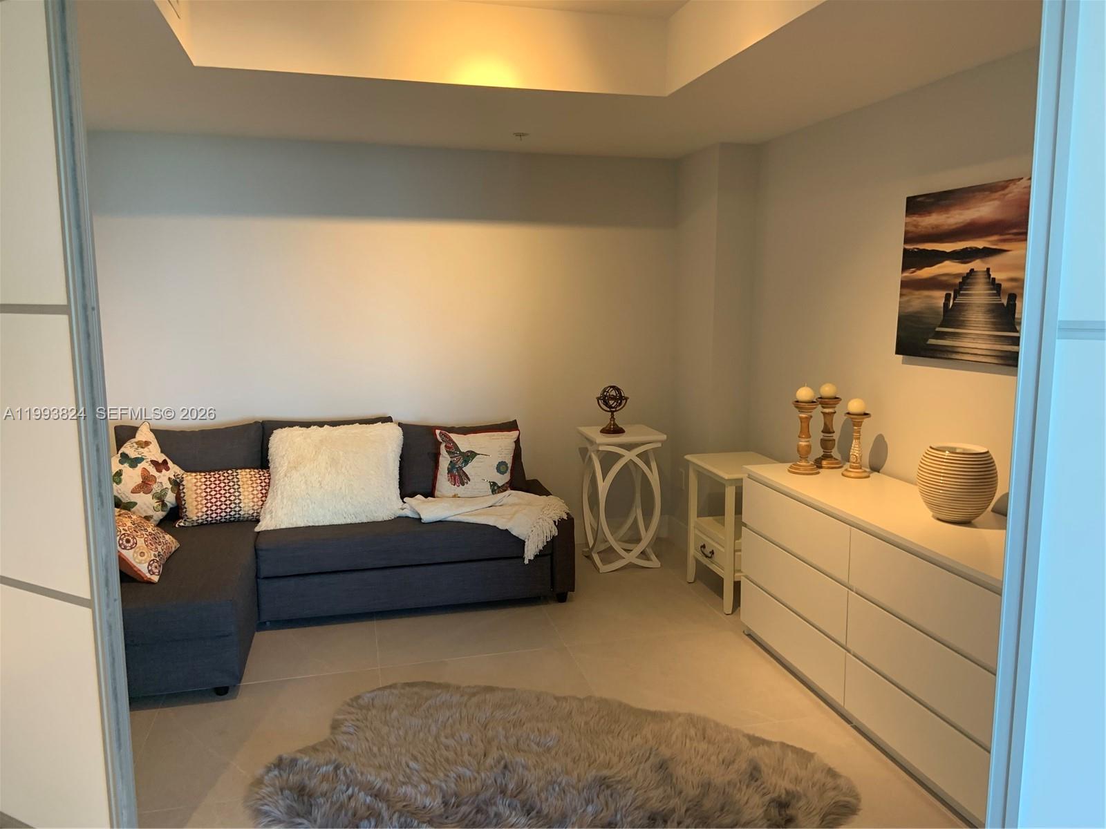 MARINA PALMS RESIDENCES - Residential