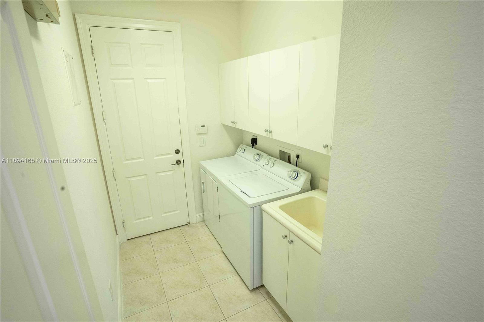 SUNSET FALLS PLAT 2 - Residential Lease