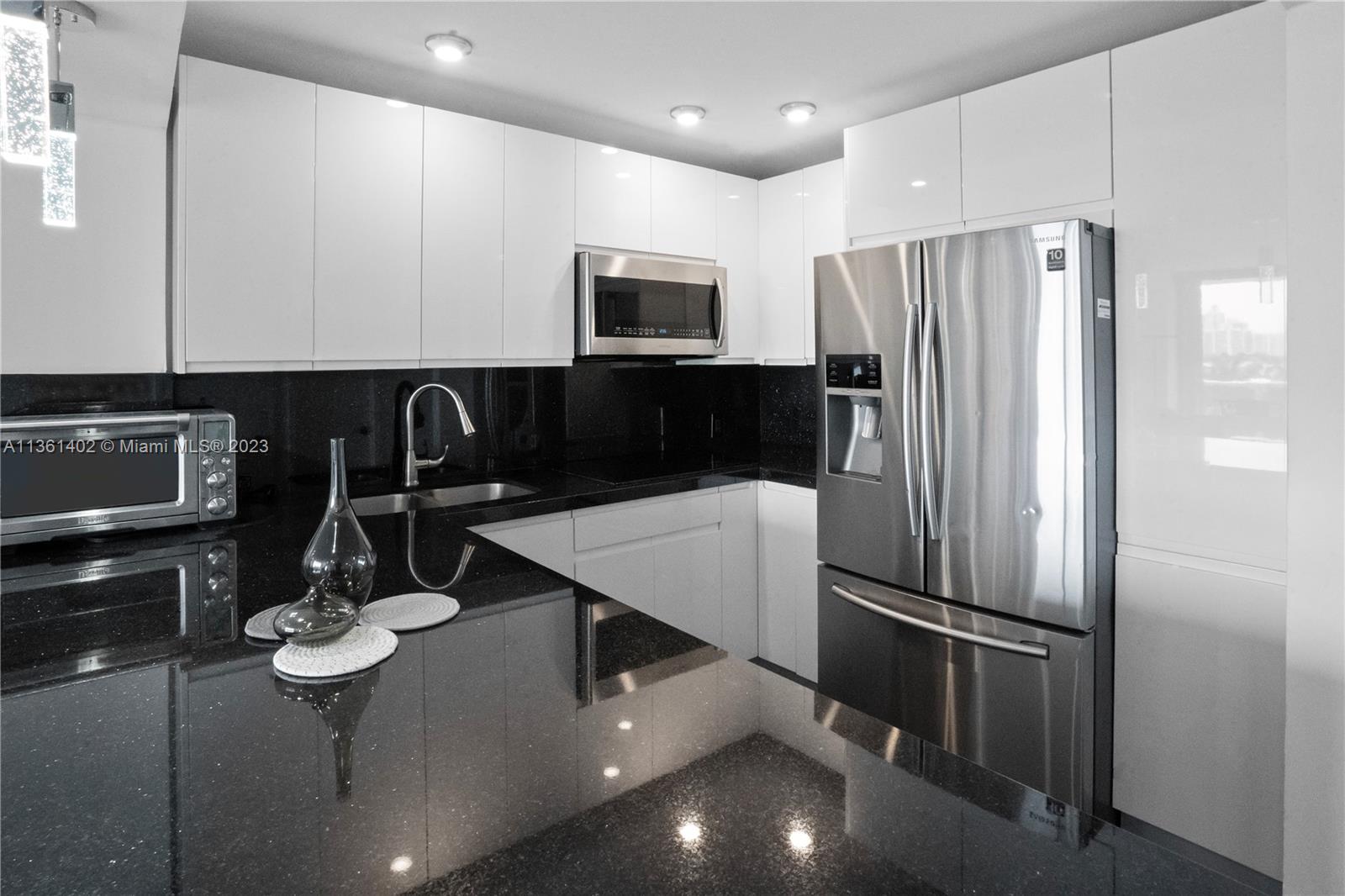 AVENTURA ELDORADO CONDO - Residential