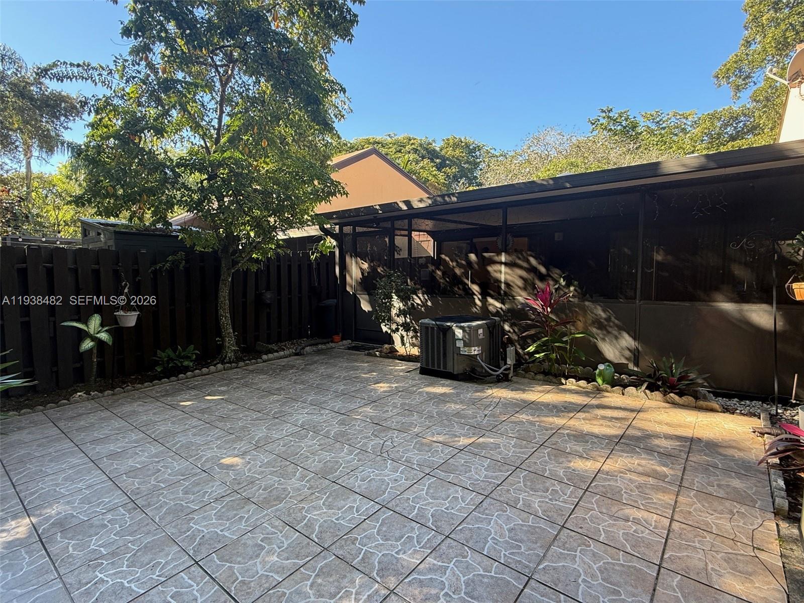 TAMERLANE - Residential