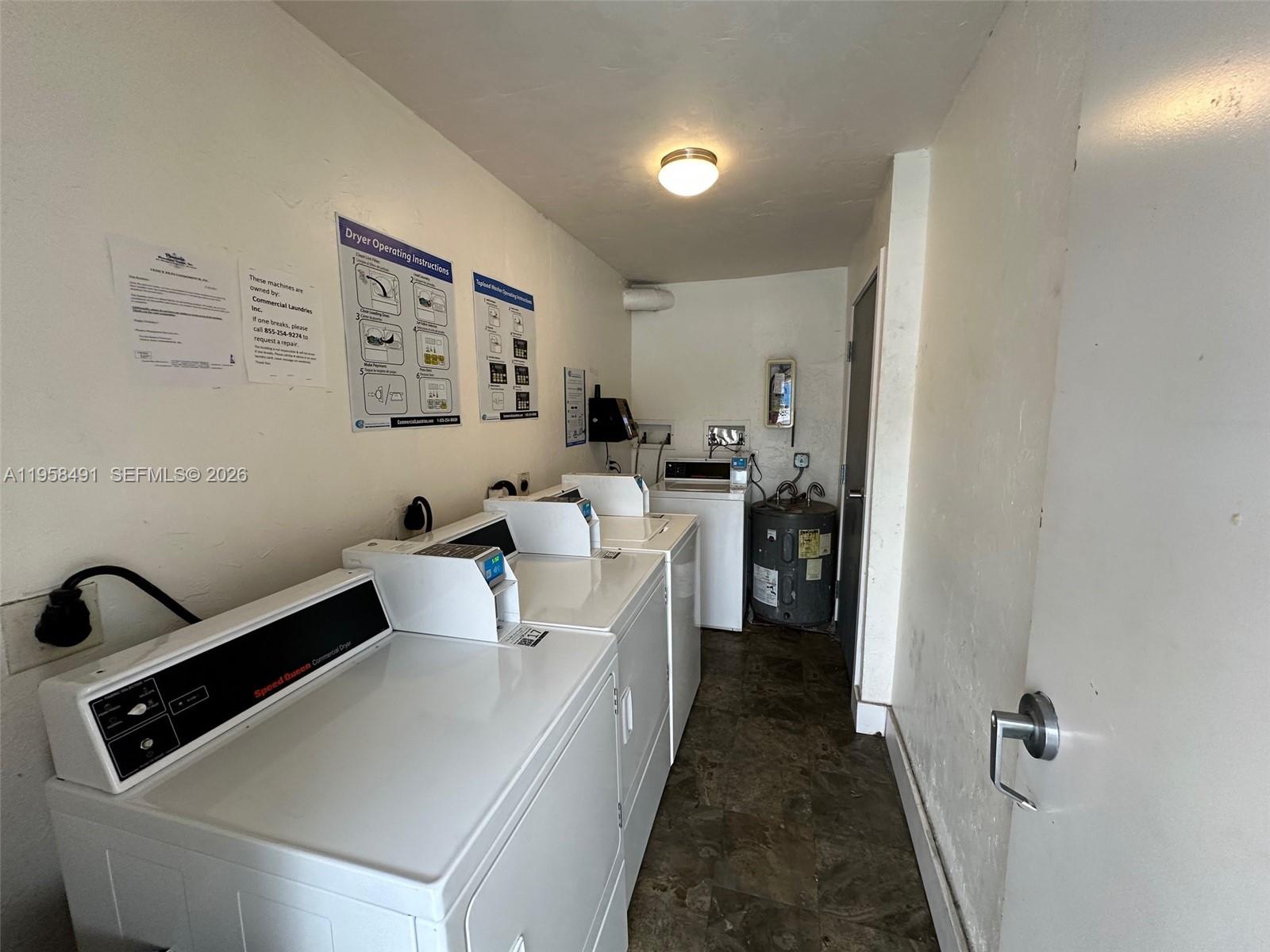 VENICE ISLES CONDO - Residential Lease