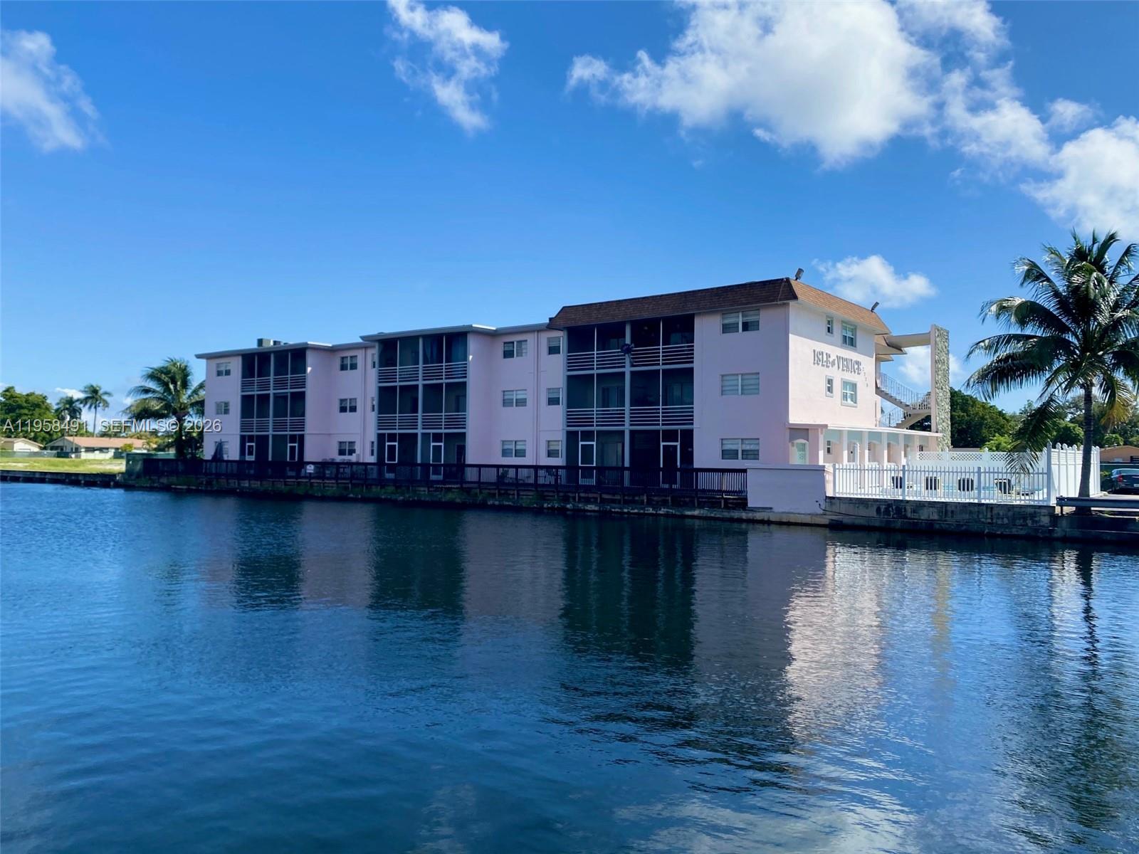VENICE ISLES CONDO - Residential Lease