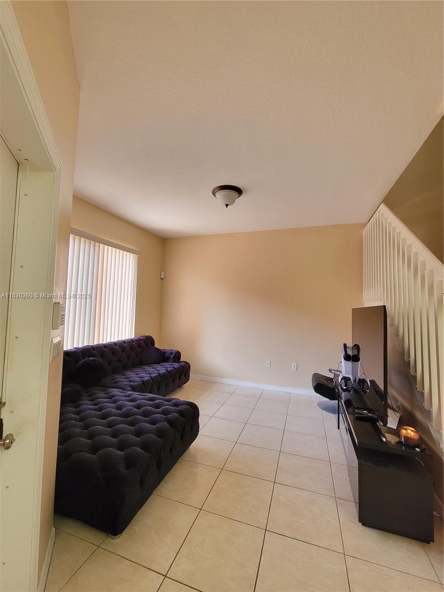 10653 SW 8th St 2407