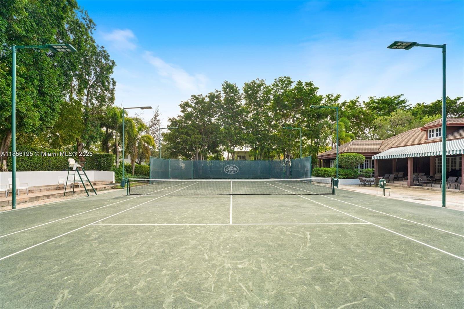 THE TOWERS OF QUAYSIDE CO - Residential