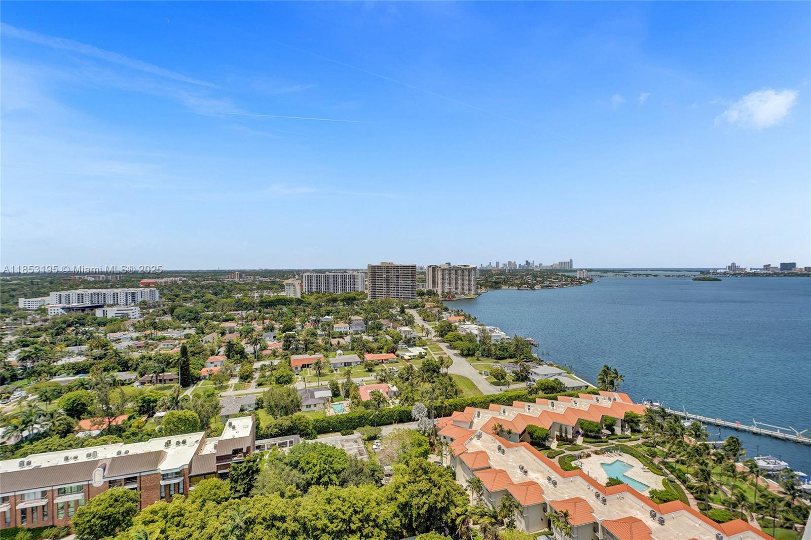THE TOWERS OF QUAYSIDE CO - Residential