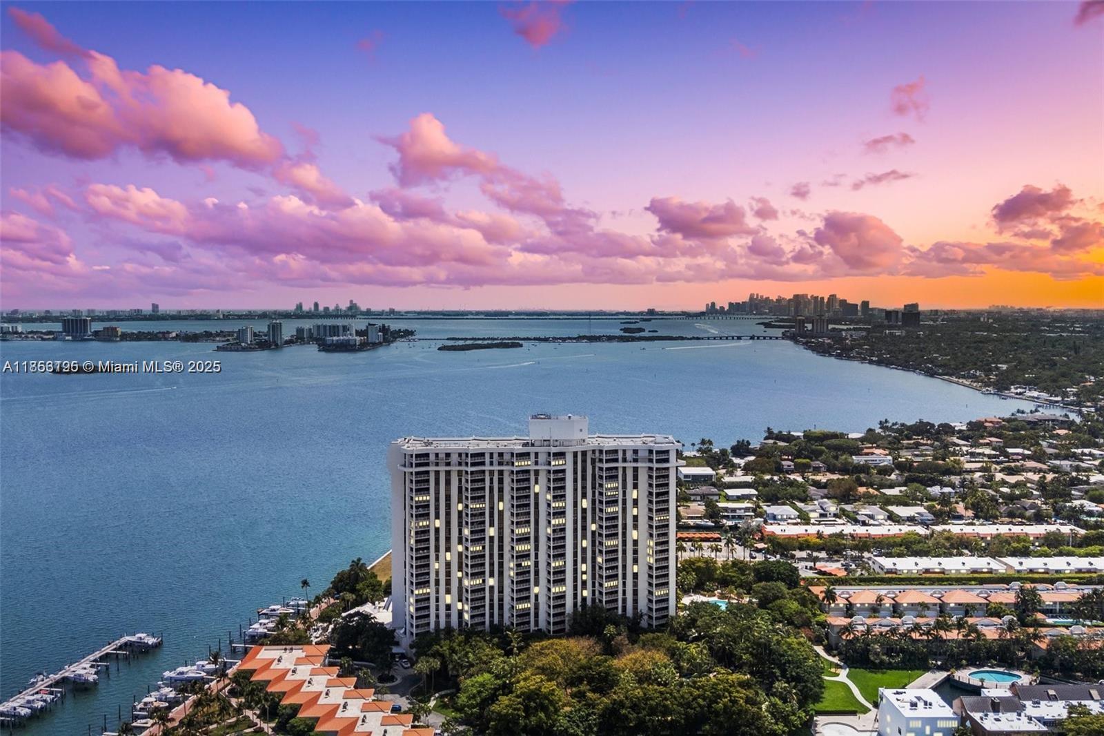 THE TOWERS OF QUAYSIDE CO - Residential