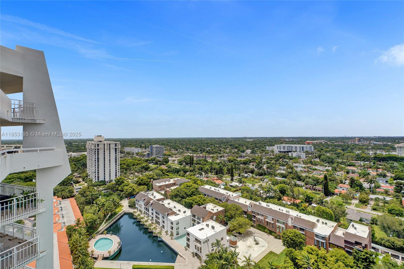 THE TOWERS OF QUAYSIDE CO - Residential