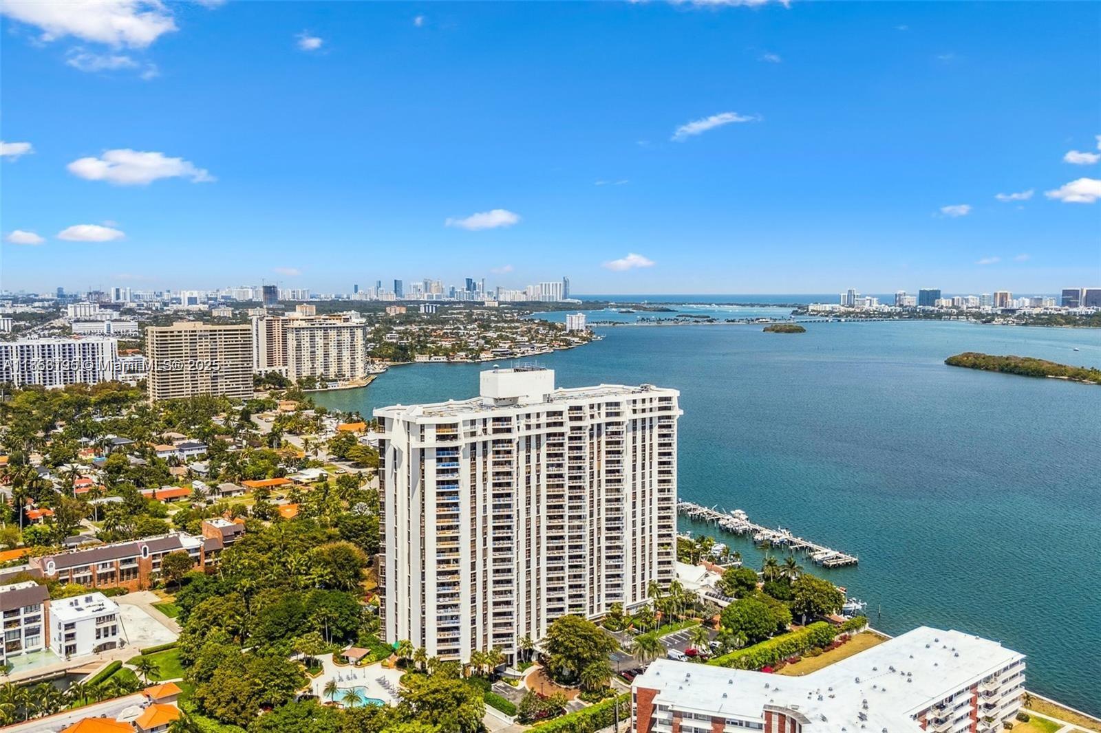 THE TOWERS OF QUAYSIDE CO - Residential