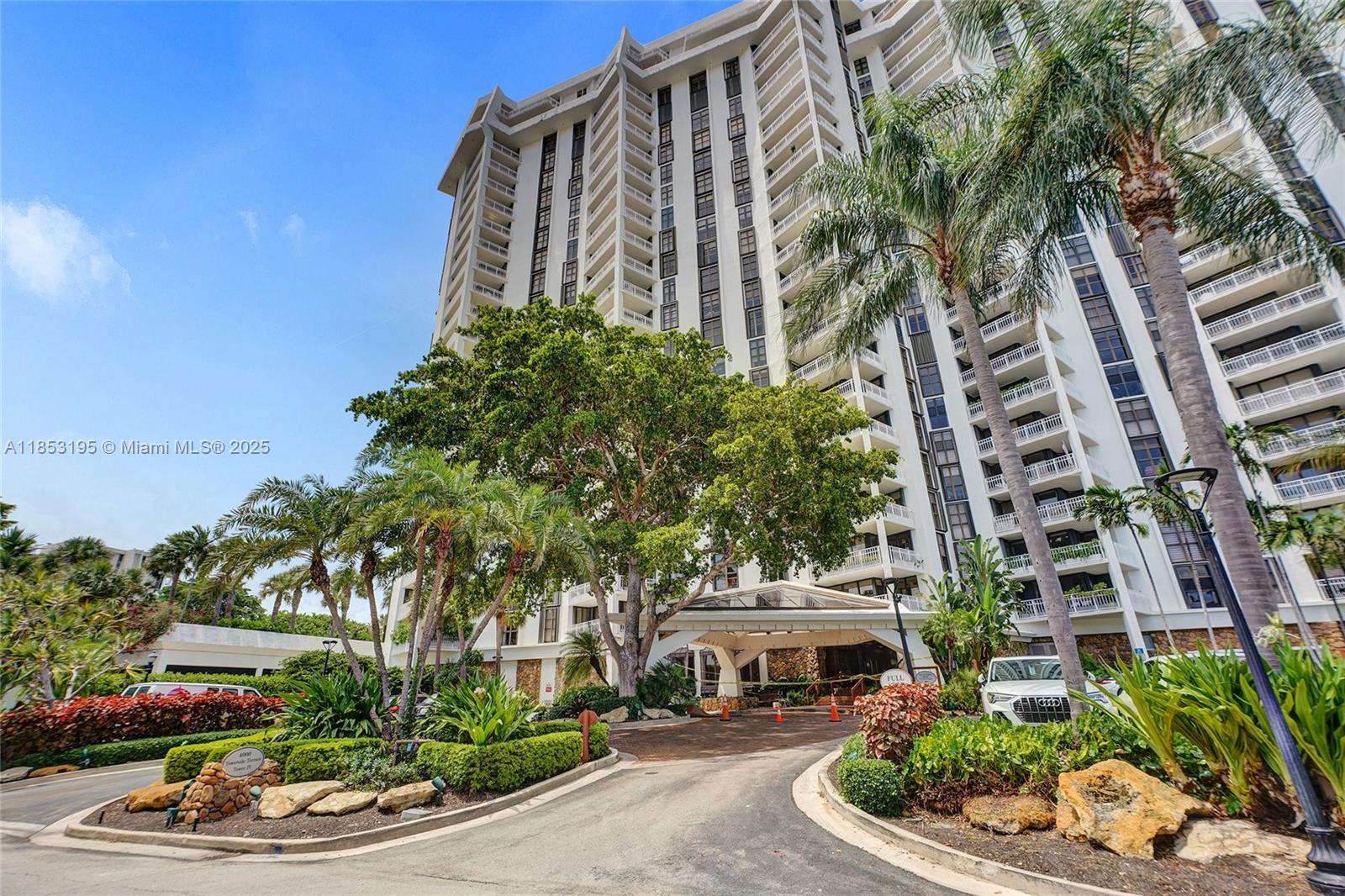 4000 Towerside Ter PH9