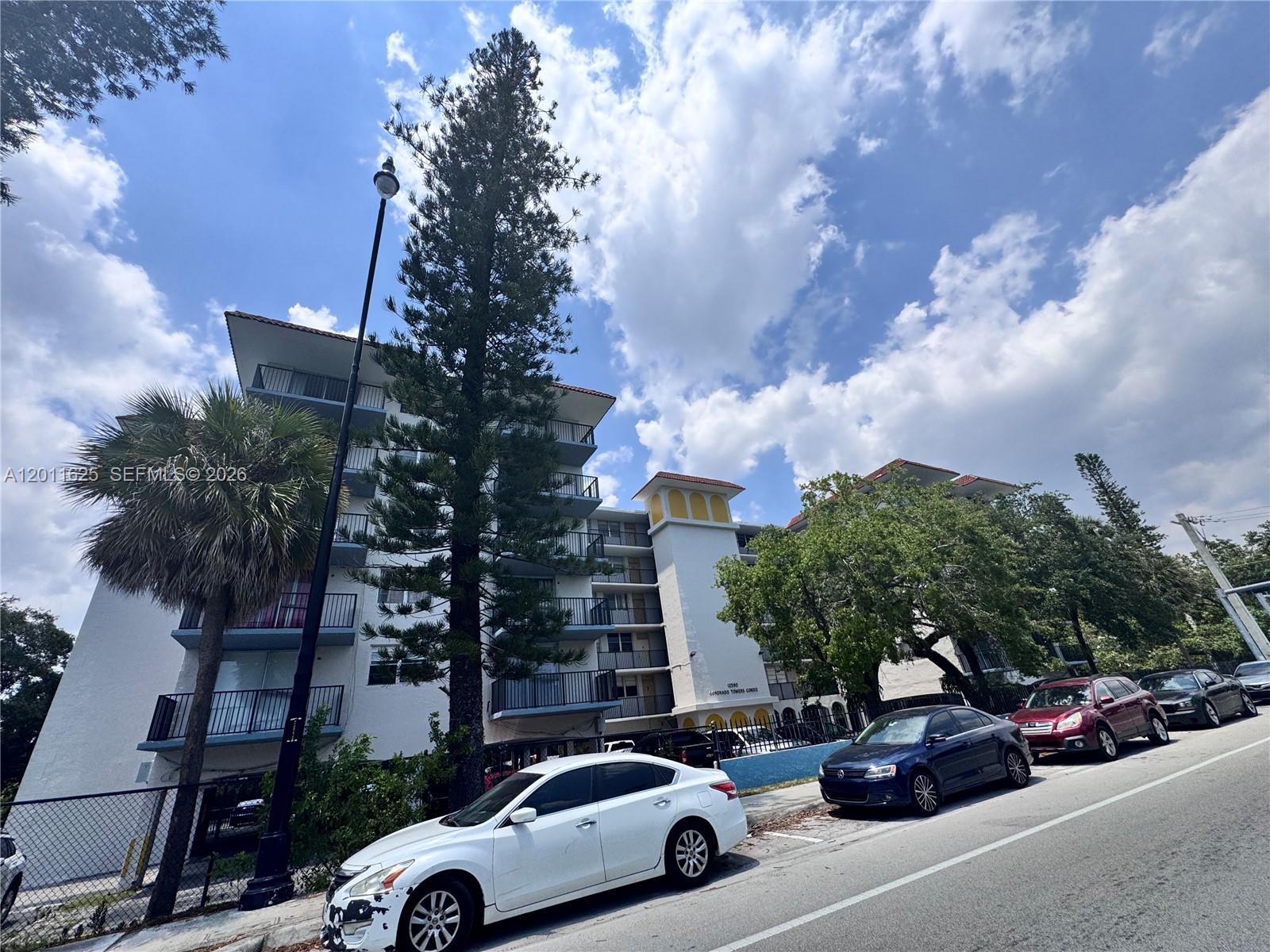 12590 CORONADO TOWERS CON - Residential