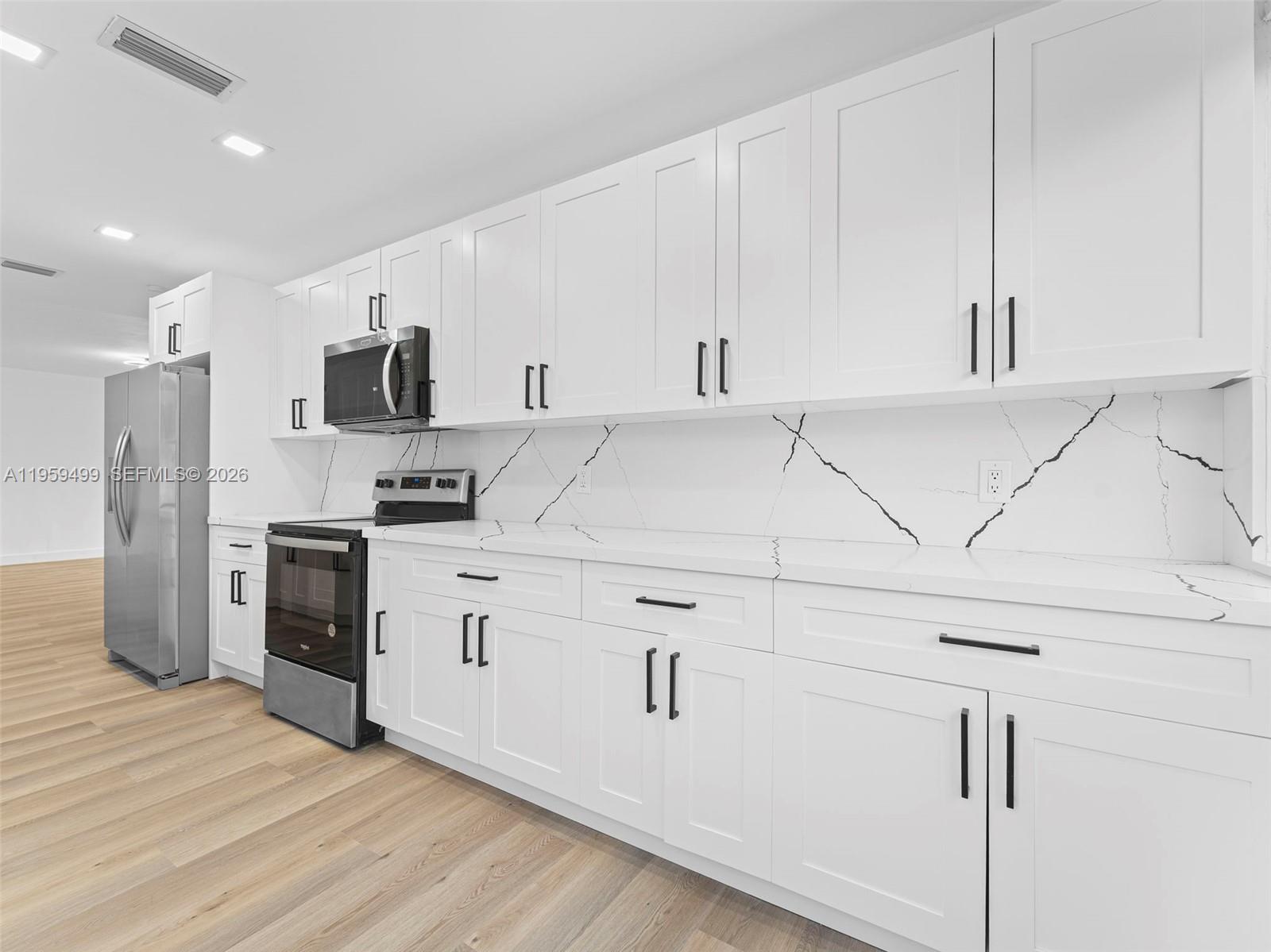 BISCAYNE GDNS SEC E PART - Residential