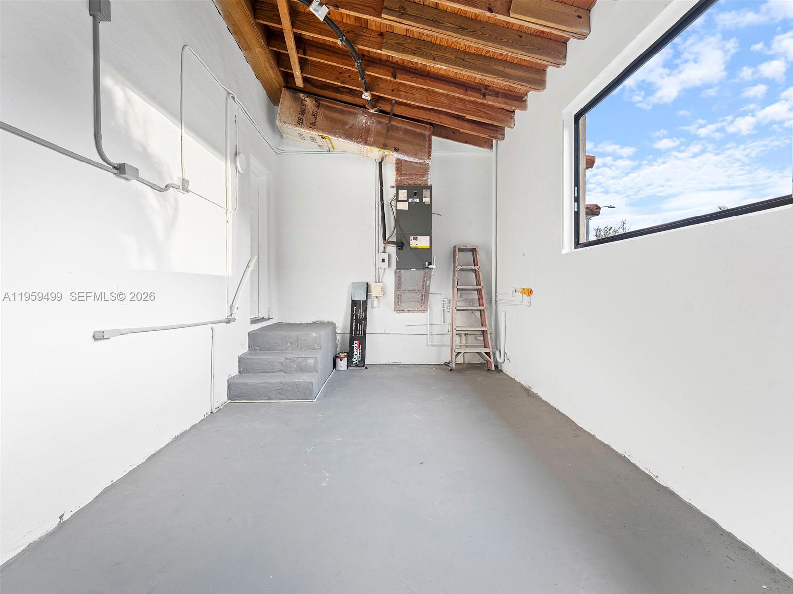 BISCAYNE GDNS SEC E PART - Residential