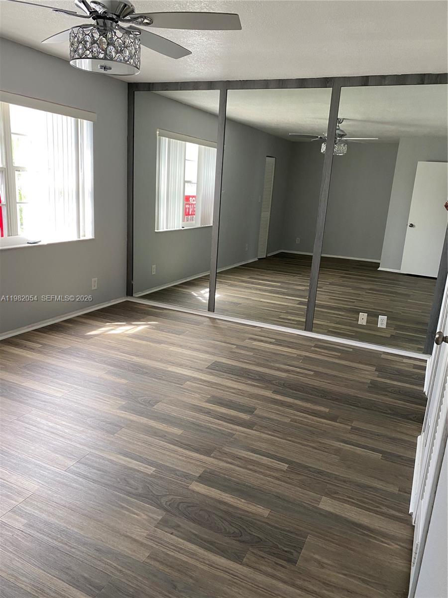 TOWNHOUSES OF VENETIAN PA - Residential Lease