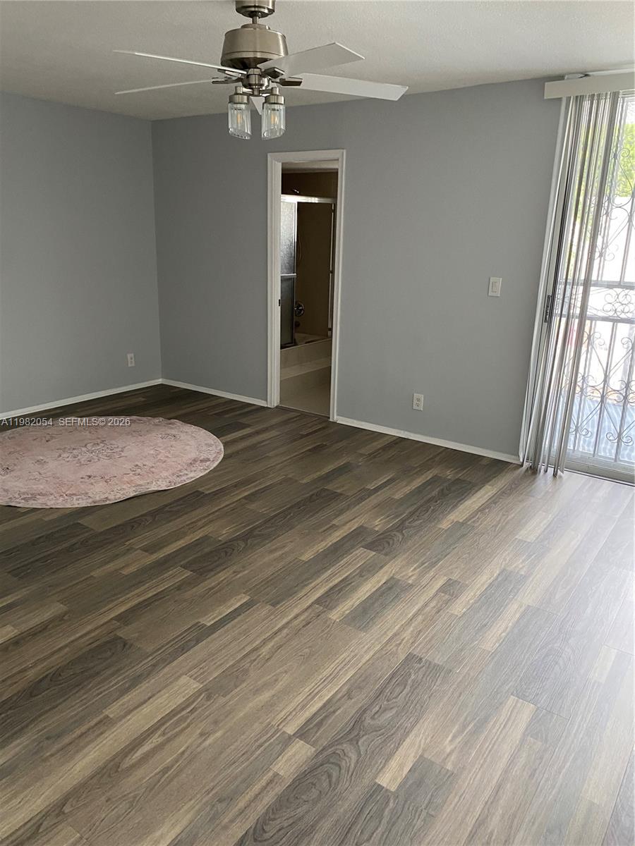 TOWNHOUSES OF VENETIAN PA - Residential Lease