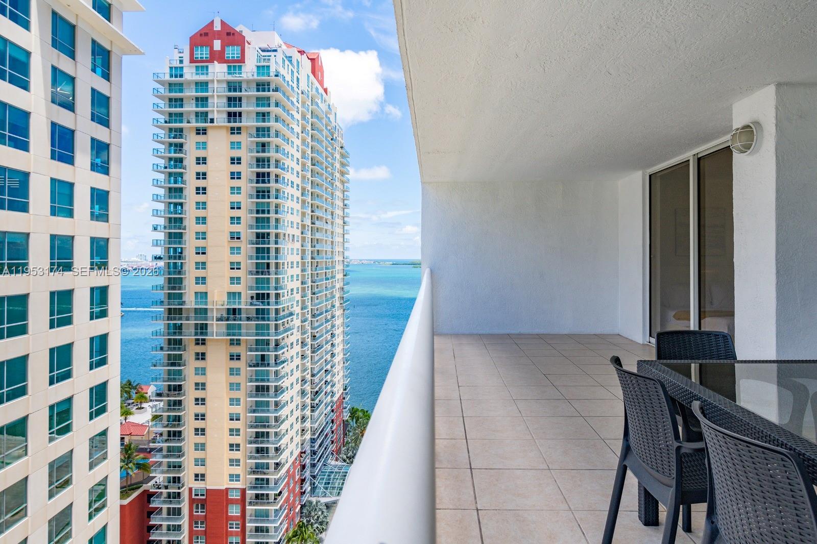 THE CLUB AT BRICKELL BAY - Residential