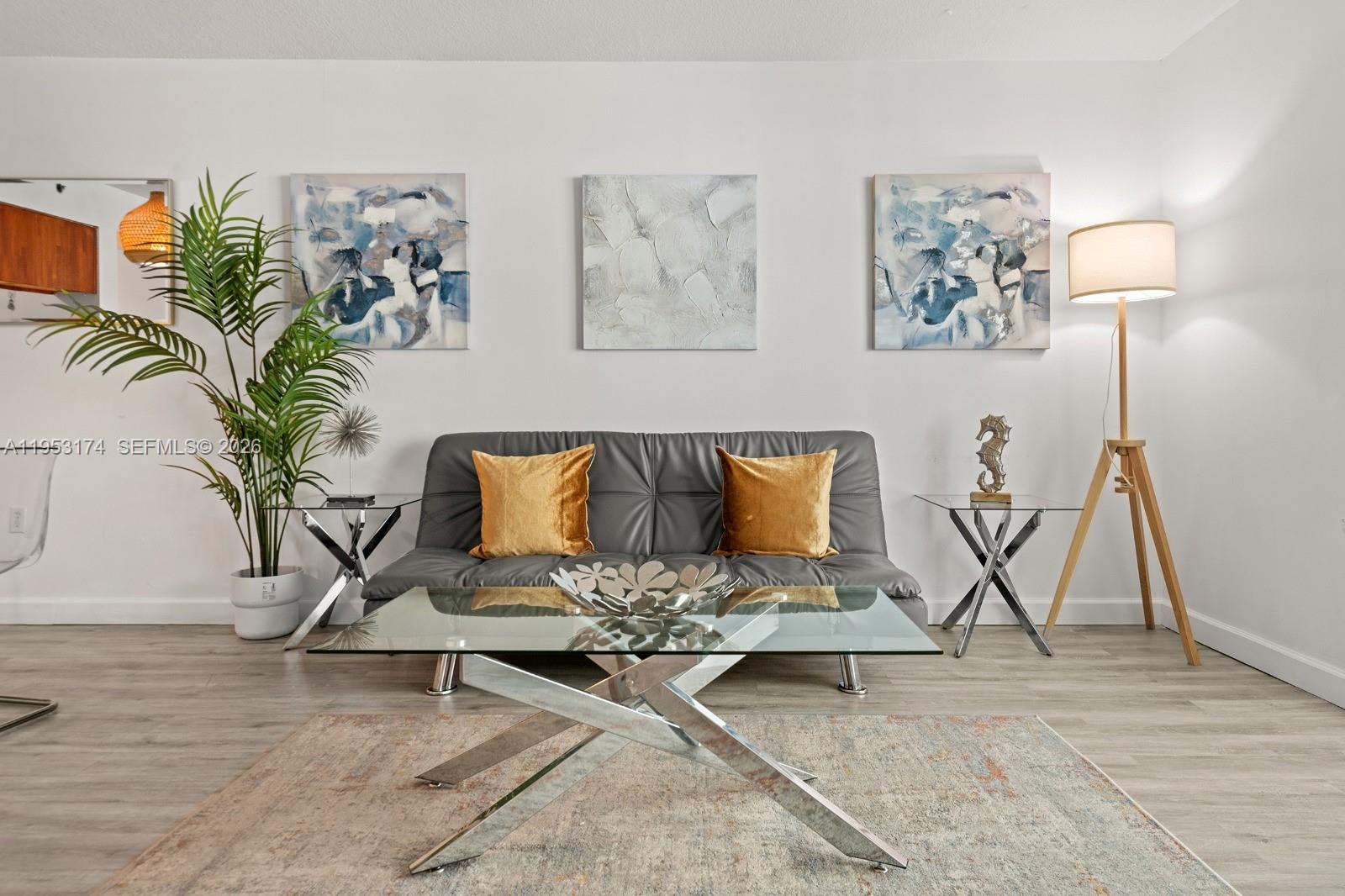 THE CLUB AT BRICKELL BAY - Residential